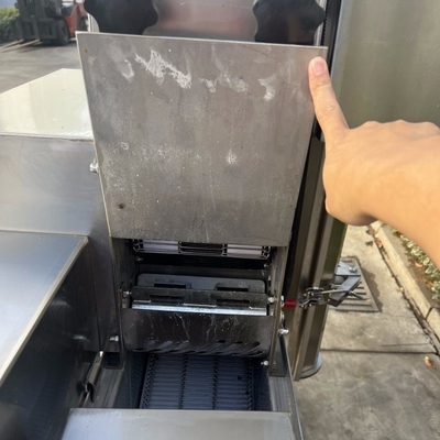 Customized 1000mm Belt Width Flouring Machine for Large Capacity Meat Processing